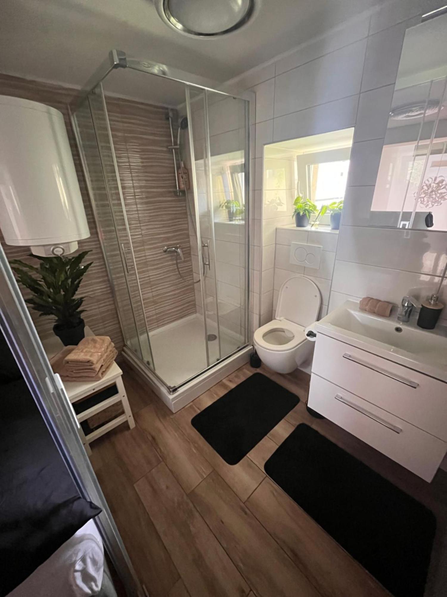 Lilan Apartment Μαριμπόρ Εξωτερικό φωτογραφία